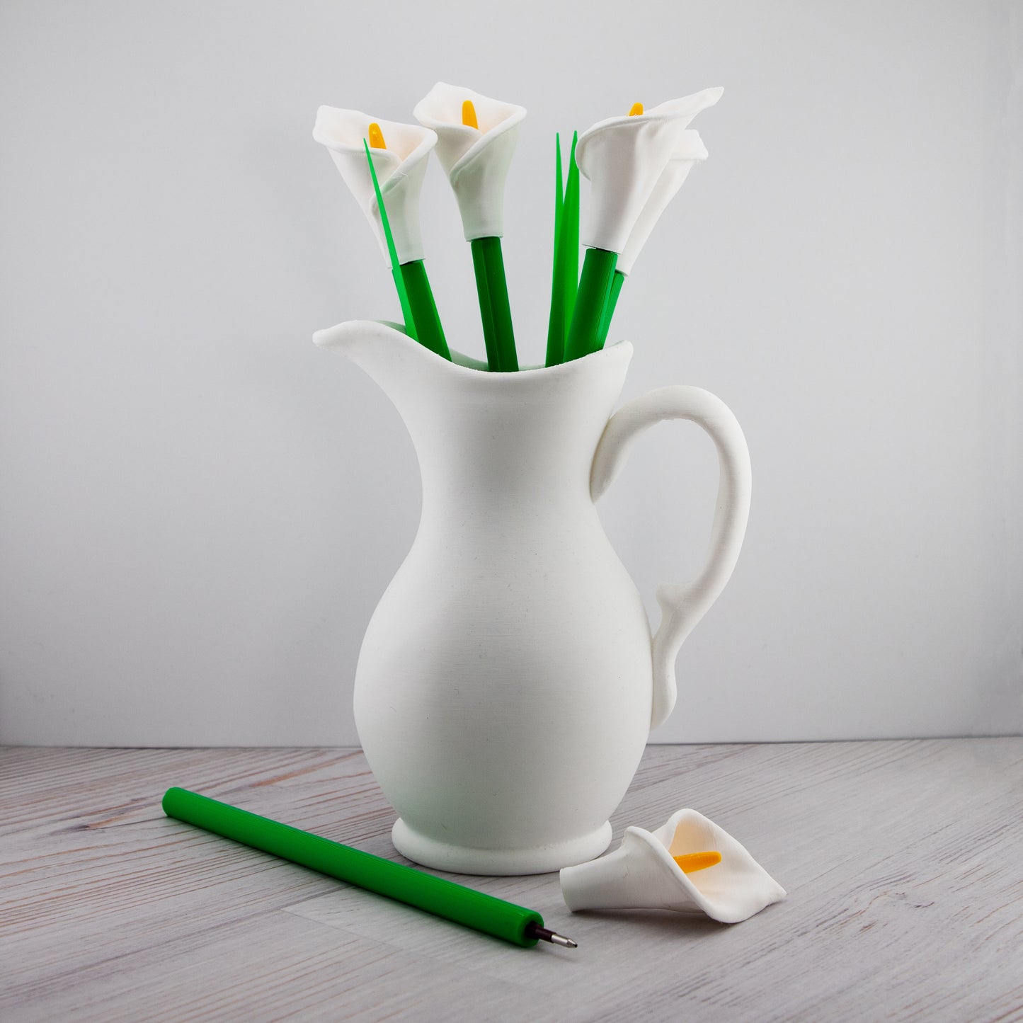 CALLA LILY FLOWER PEN VASE SET