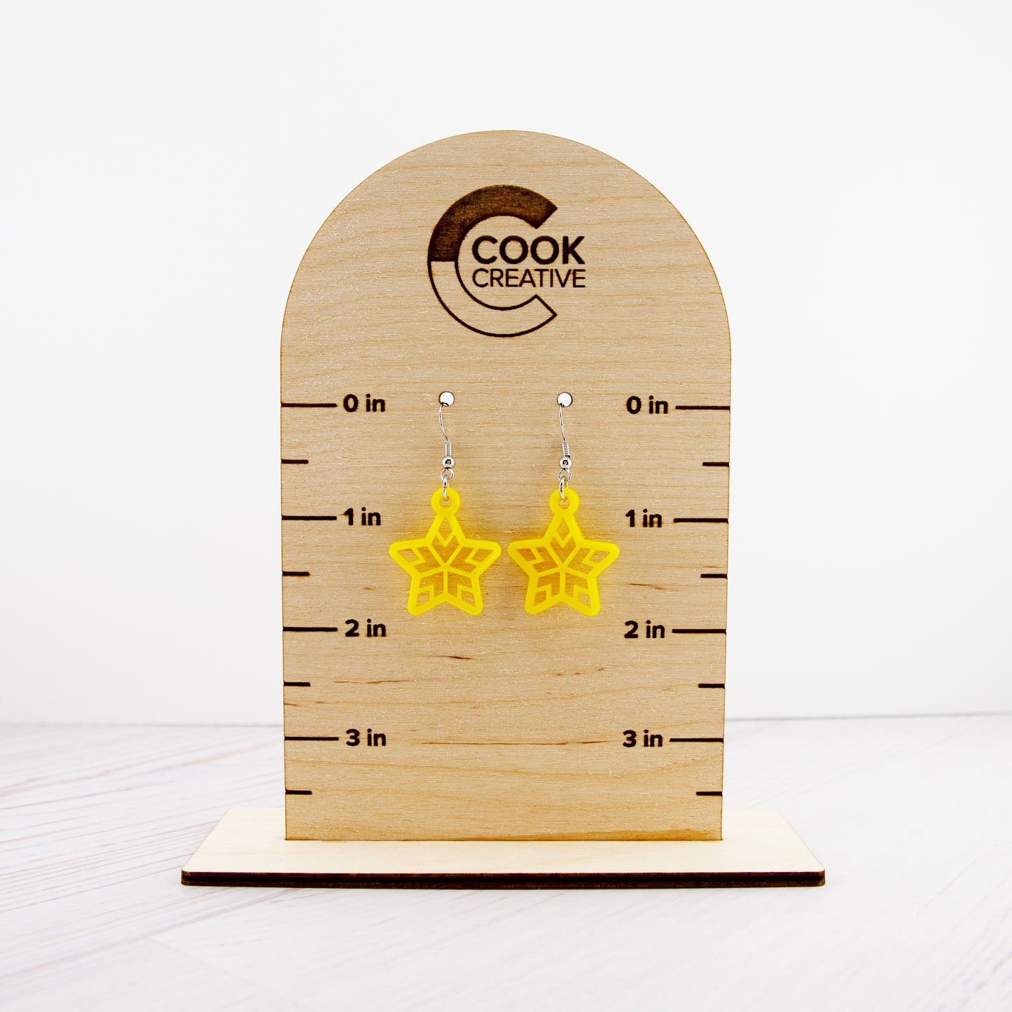 CHRISTMAS STAR EARRINGS - Cook Creative